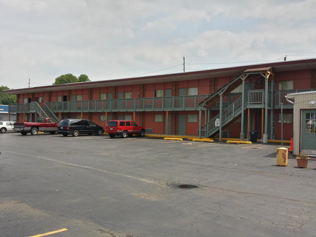 Trailway Motel - Fairview Heights Exteriör bild